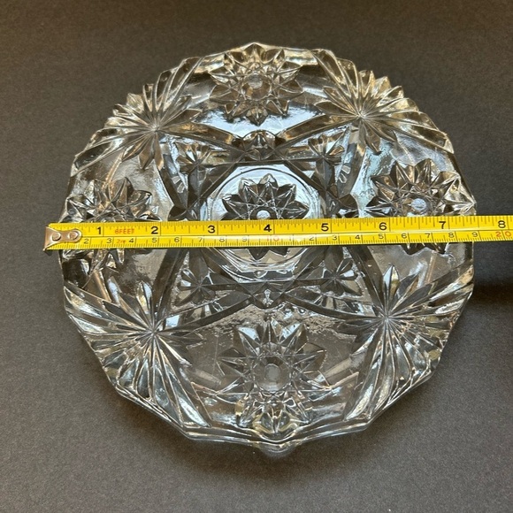 EAPC VINTAGE ANCHOR HOCKING  CUT GLASS STAR OF DAVID PATTERN ASHTRAY - Picture 5 of 5